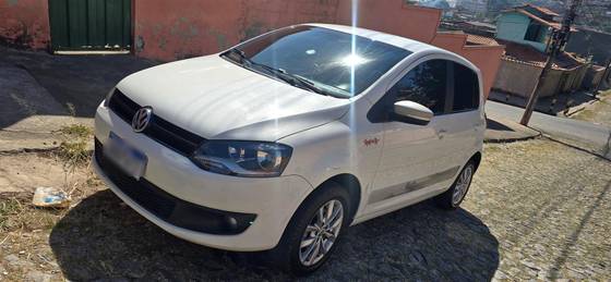 VOLKSWAGEN FOX 1.6 MI ROCK IN RIO 8V FLEX 4P MANUAL VOLKSWAGEN FOX 1.6 MI ROCK IN RIO 8V FLEX 4P MANUAL